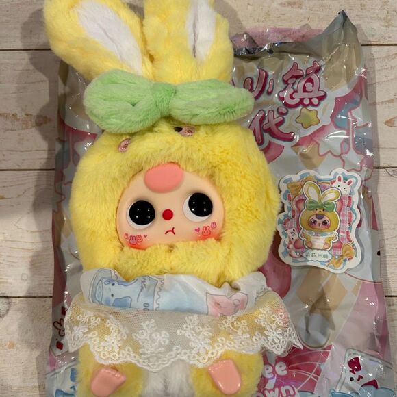 BB3 Lily Rabbit Town V2: Yellow - Picture 2 of 7